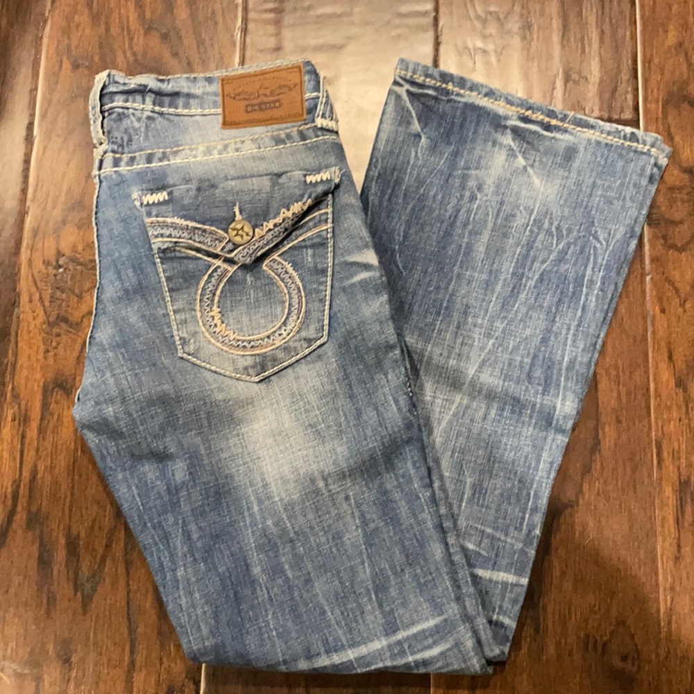 Big Star Liv straight leg jeans, slight distressing, size 29R
